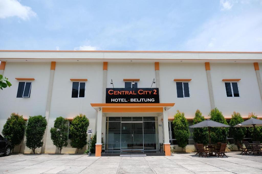 Oyo 1616 Hotel Central City 2 Tanjung Pandan Buitenkant foto