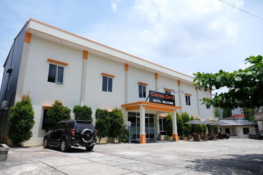 Oyo 1616 Hotel Central City 2 Tanjung Pandan Buitenkant foto