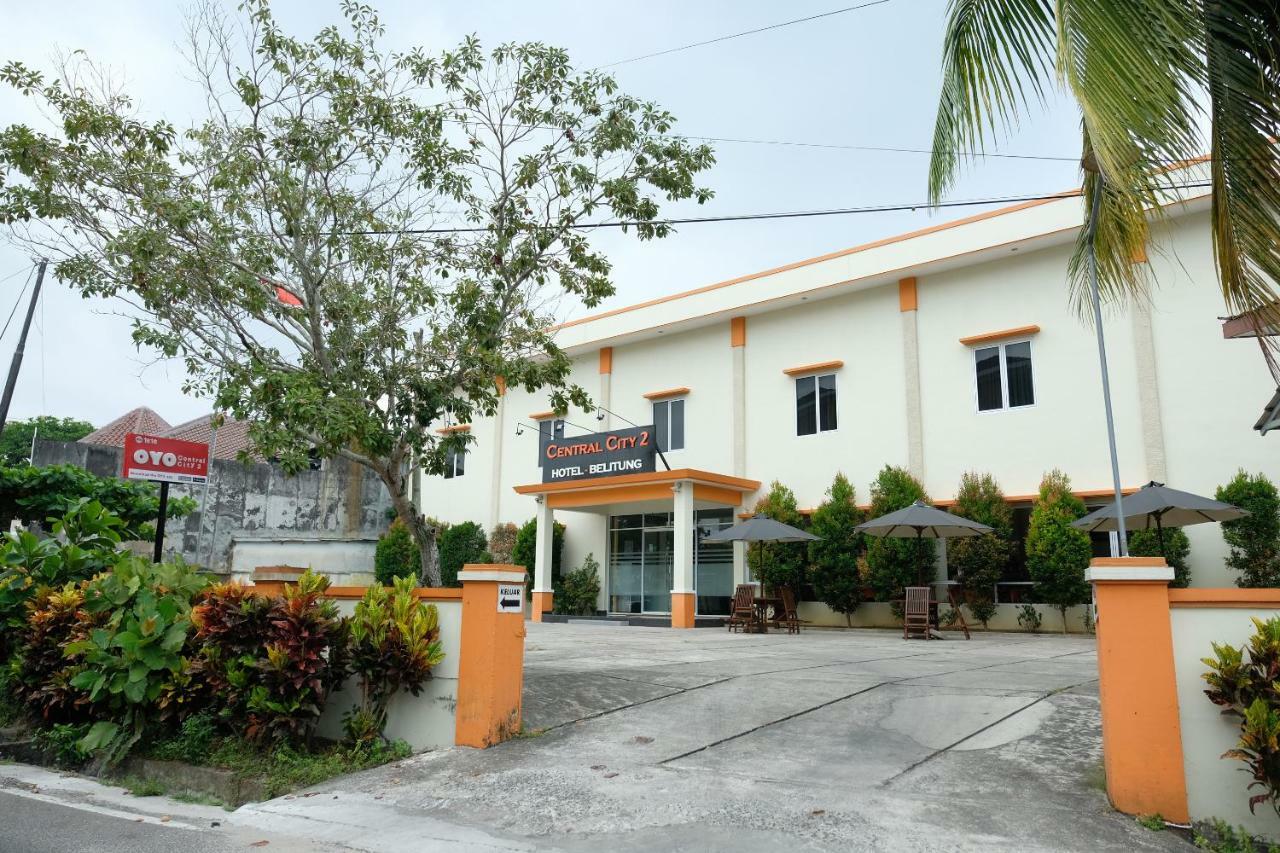 Oyo 1616 Hotel Central City 2 Tanjung Pandan Buitenkant foto