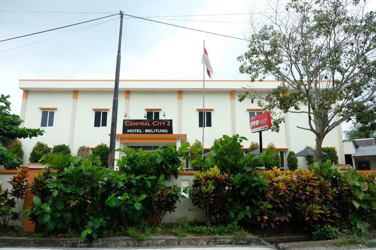 Oyo 1616 Hotel Central City 2 Tanjung Pandan Buitenkant foto